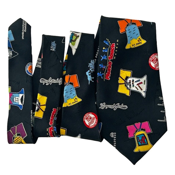 Nicole Miller Necktie Tie 100% Silk Hand Sewn Novelty Graphics City Philadelphia - Picture 4 of 12